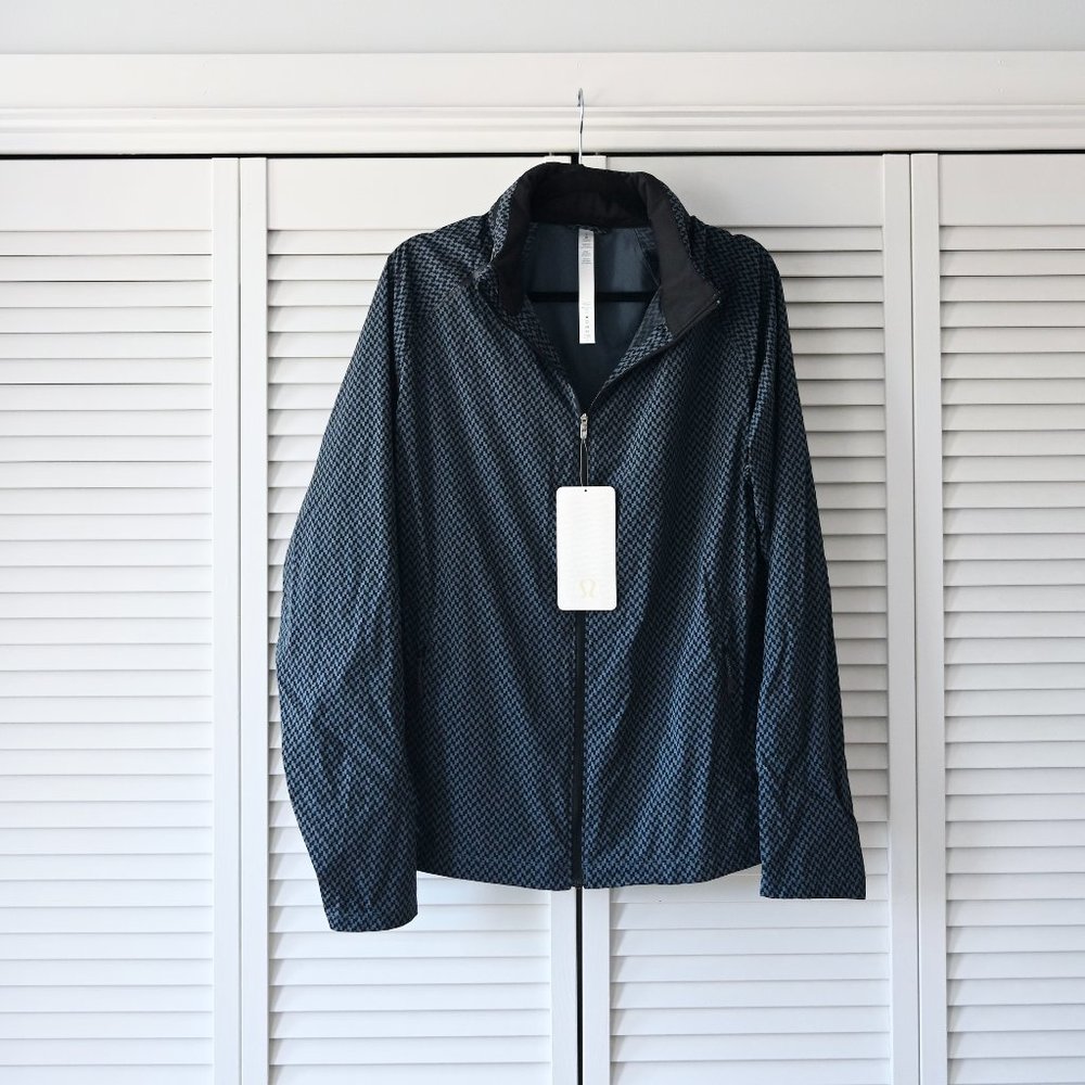 Lululemon Athletica NWT Surge Jacket Lightweight Running Jacket | Size Large - Picture 2 of 8